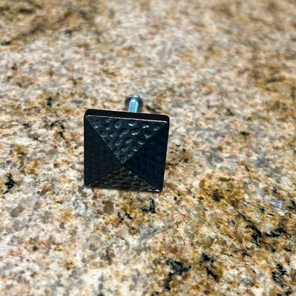 Vintage style cabinet knobs with screw (Pack of 6) - Picture 1 of 2